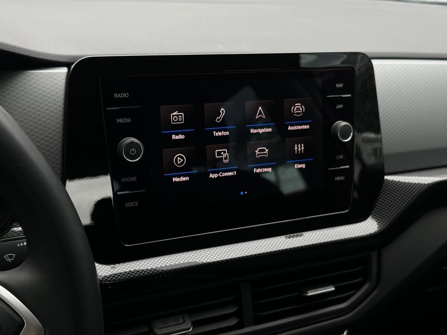 Fahrzeugabbildung Volkswagen T-Cross Life 1.0 TSI,Climatronic,ACC,SH,Telefons