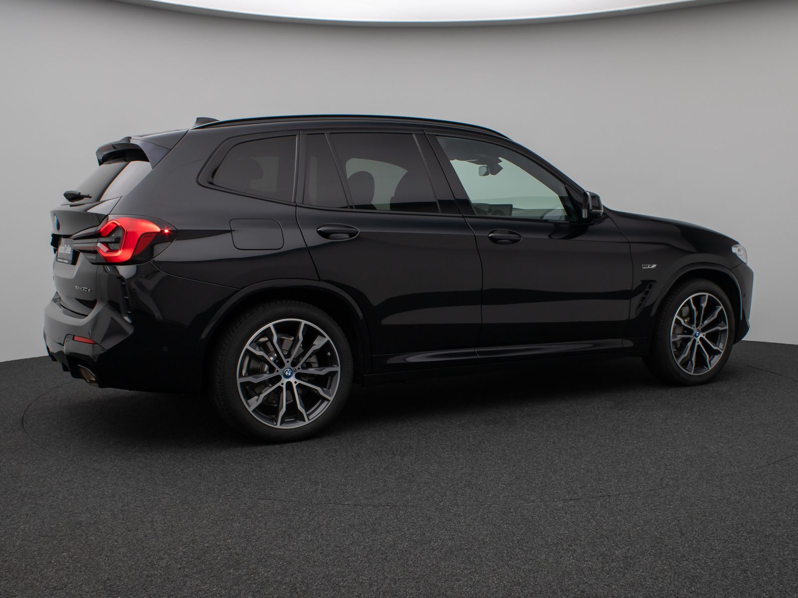 Fahrzeugabbildung BMW X3 xD30e M Sport 360°DAB HiFi Komfort AHK 20Zoll