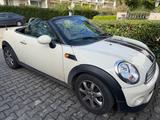 MINI Cooper Cabrio Roadster - weiße MINI Cooper Cabrio