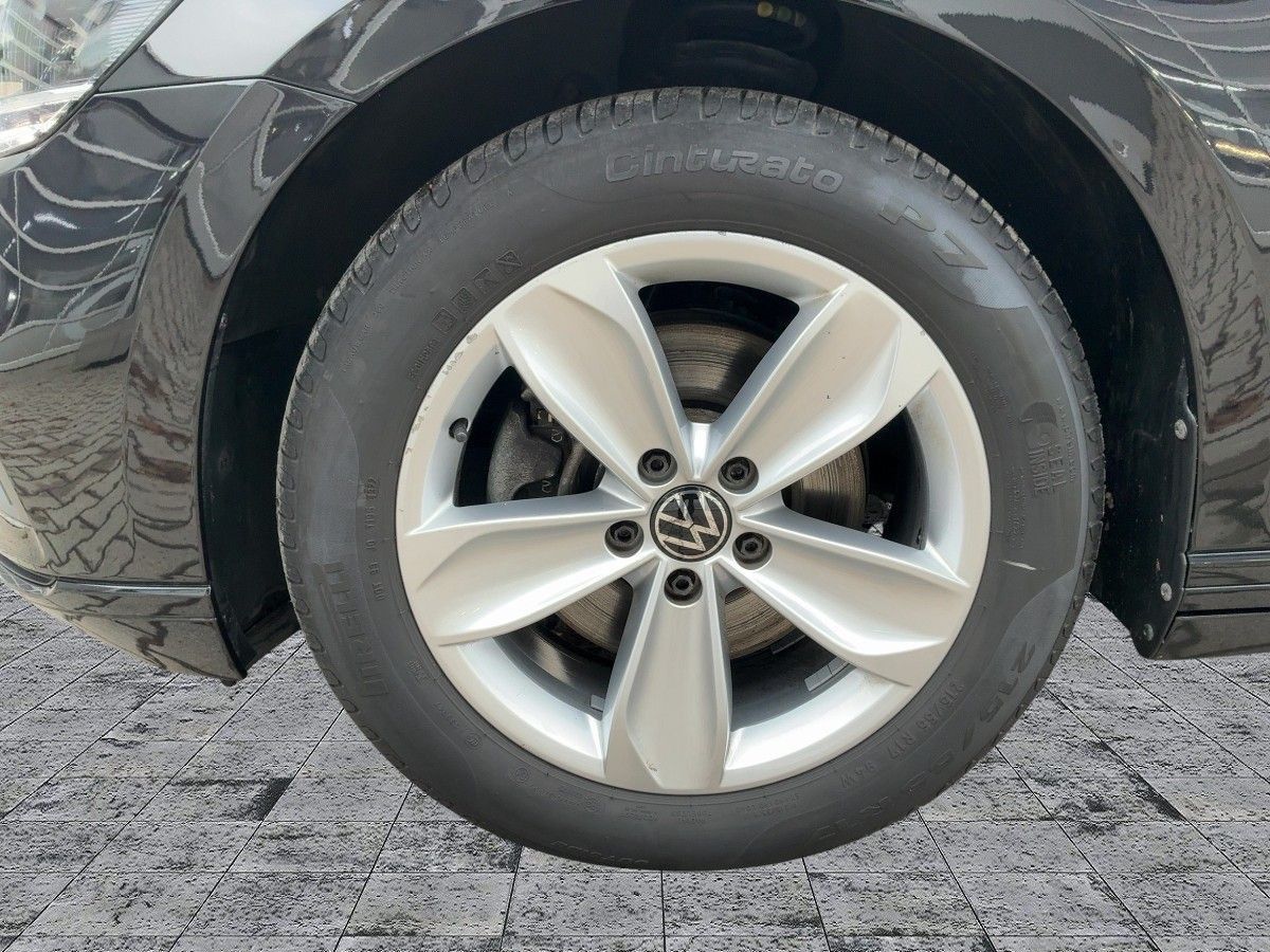 Volkswagen Passat Variant - Bild 8