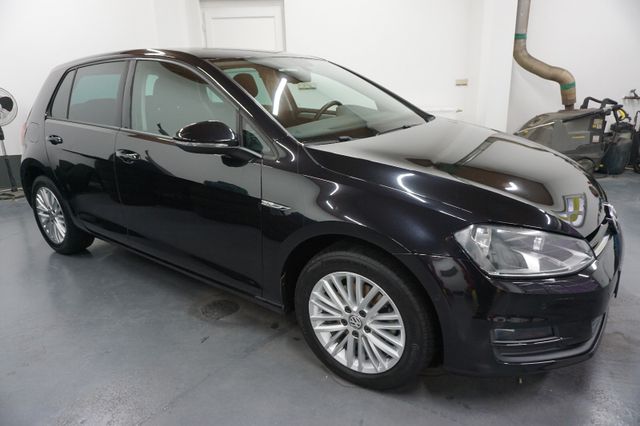 Volkswagen Golf VII Lim 2.0 Tdi,Navi,Sitzheizung,Pdc,TüvNeu