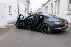 Fahrzeugabbildung Porsche Panamera 4S Hybrid *1. Hand / MwSt. / Approved*
