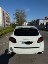 Porsche Cayenne GTS GTS - Porsche in Duisburg