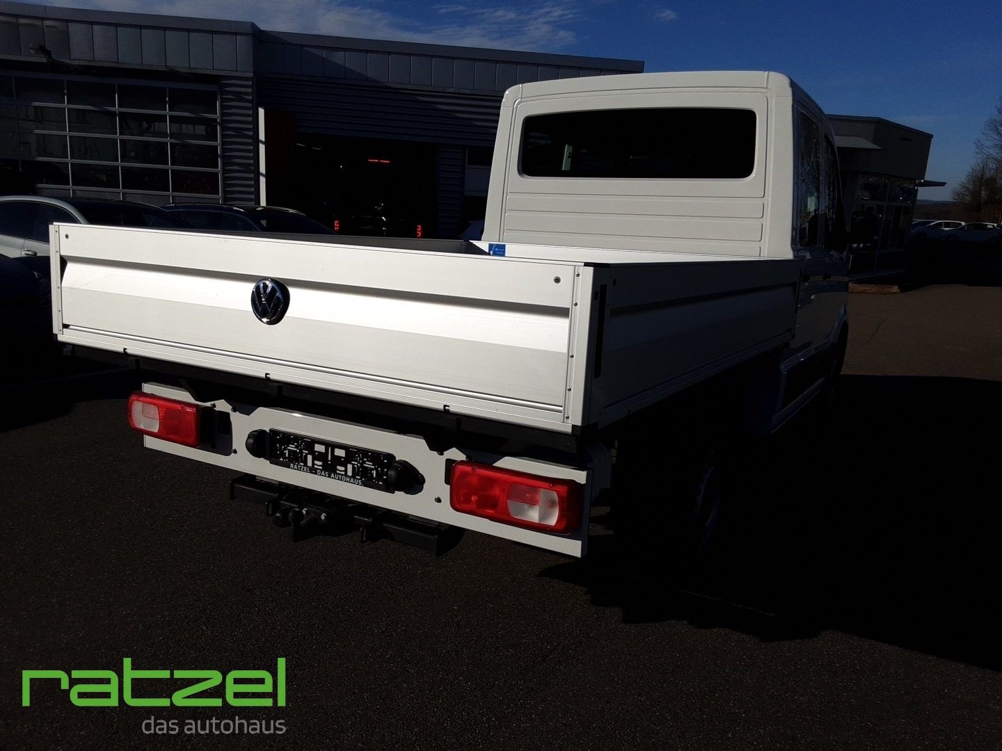 Fahrzeugabbildung Volkswagen Crafter Pritsche DOKA ML 2.0 TDI AHK Navi Klimaa