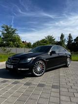 Mercedes-Benz C 63 AMG SPEEDSHIFT MCT Performance Package - gebrauchte Mercedes-Benz C 63 AMG aus dem Jahr 2013