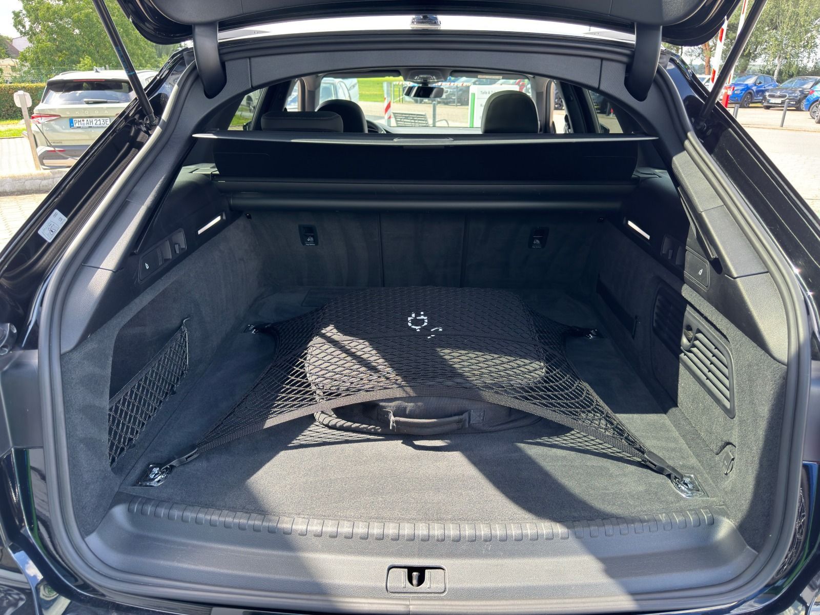 Fahrzeugabbildung Audi A6 55e qauttro S-Line*360°Cam*20Zoll*B&O*Pano*HD