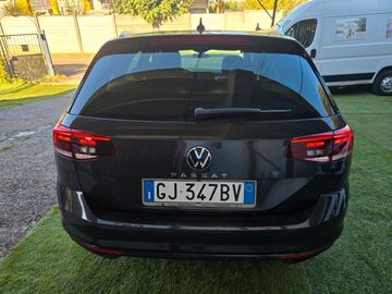 Volkswagen Passat - 5