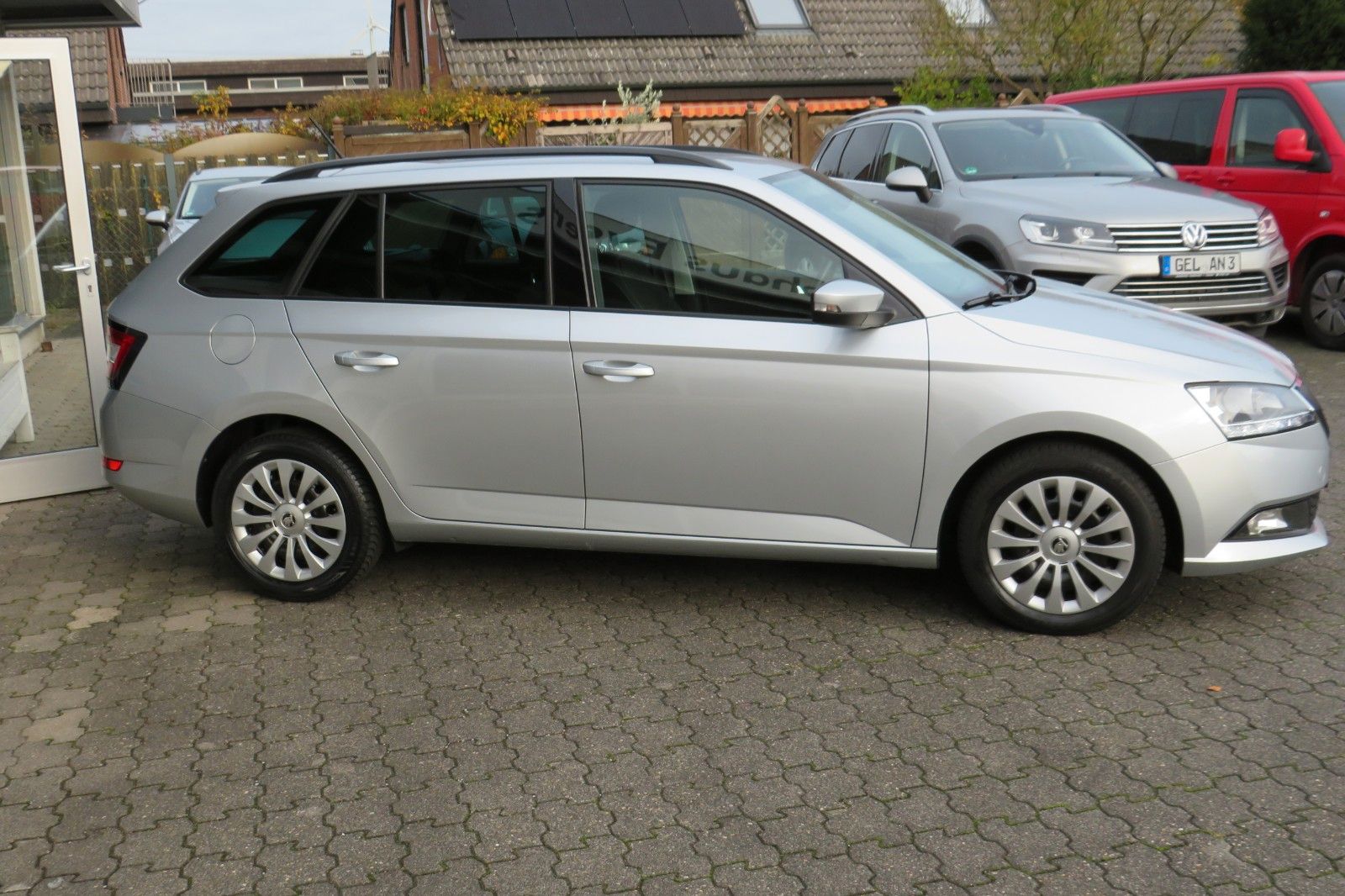 Fahrzeugabbildung SKODA Fabia Combi Ambition APP-CONNECT GRA PDC SITZH.1