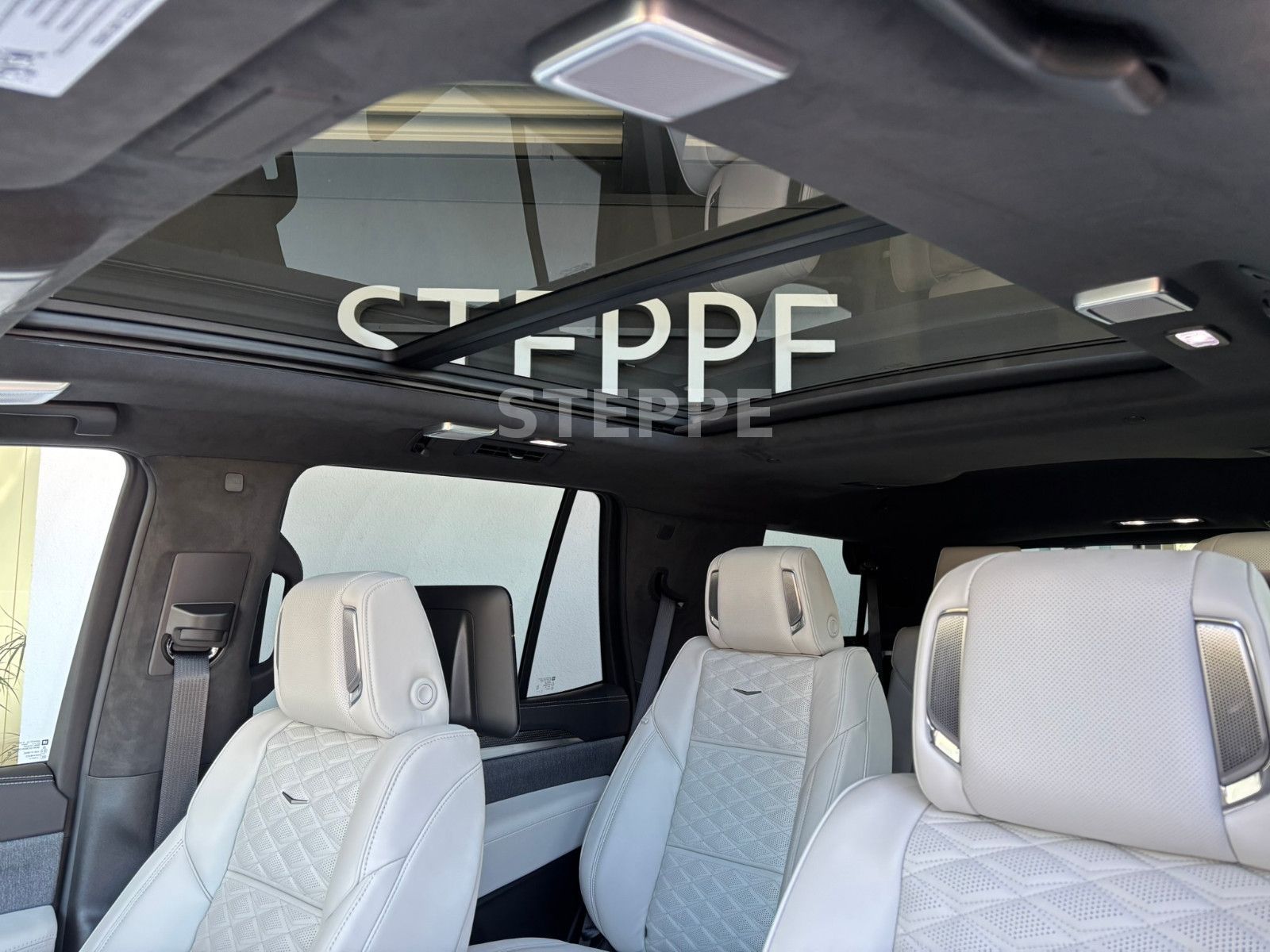 Cadillac Escalade MY26 V-Series 6.2 V8 Supercharged AWD