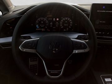 Volkswagen Golf - 8