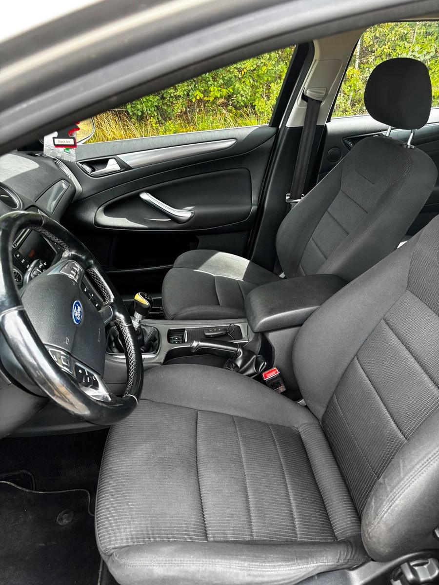 Ford Mondeo 2013 — photo 6