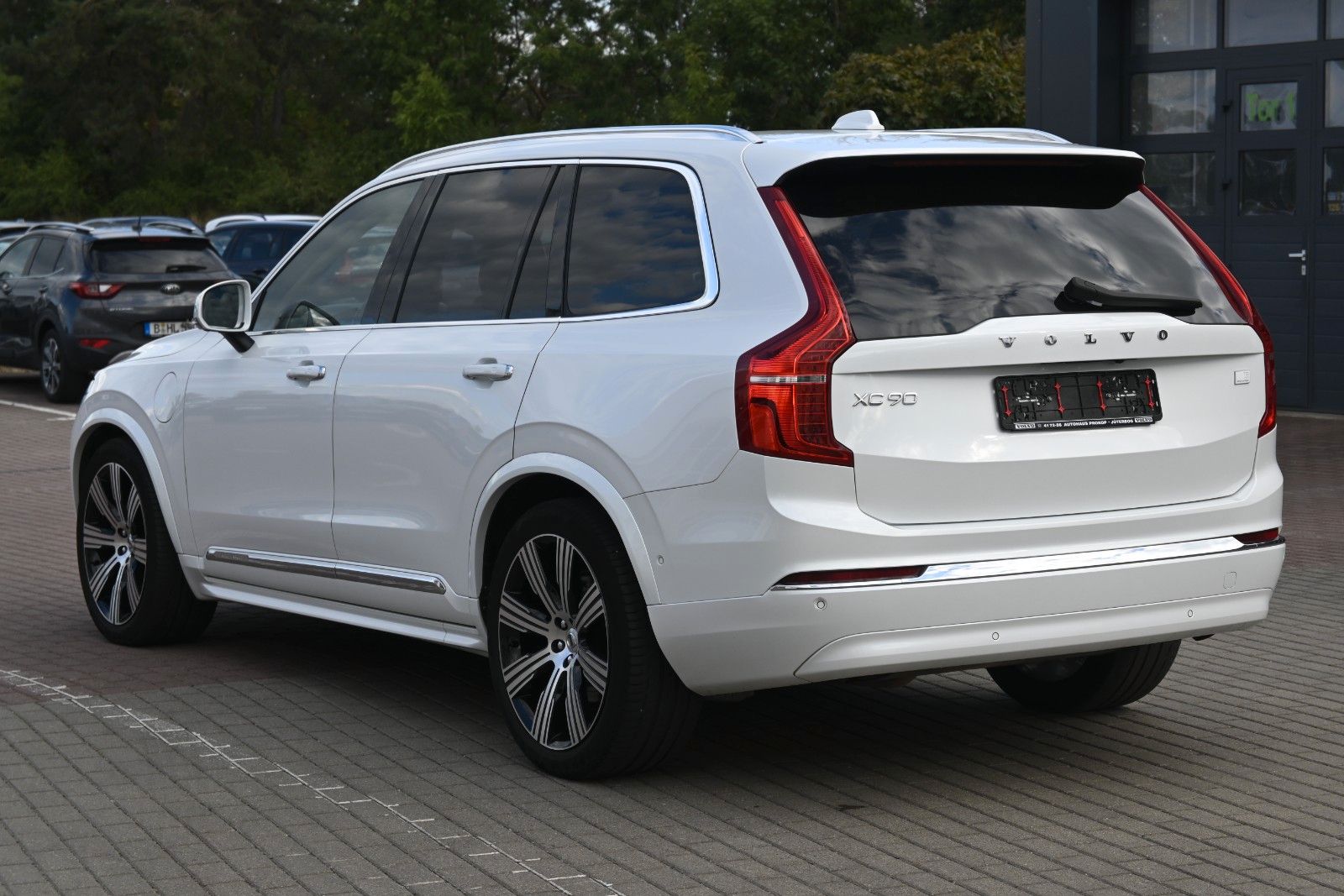 Fahrzeugabbildung Volvo XC90 T8 AWD Ultimate Bright Recharge*PANO*B&W*