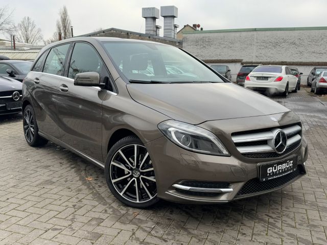 Mercedes-Benz B 180 Sportpaket*Bi-Xenon*Navi*PDC*Leder*