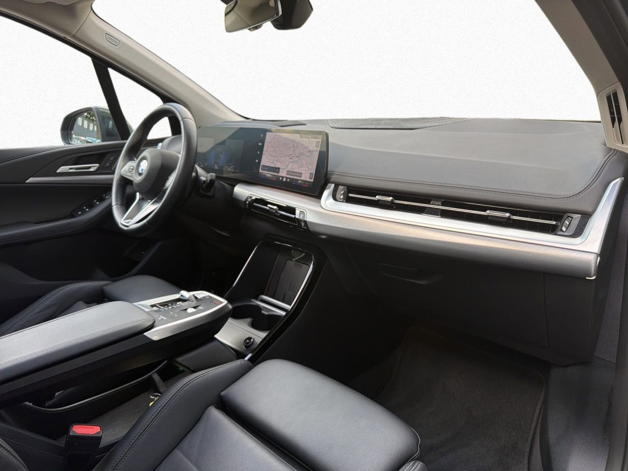 BMW 223 Active Tourer - Bild 12