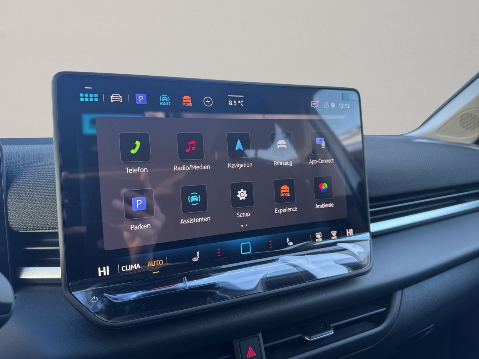 T-Roc Style 1.5 eTSI, AHK, IQ.Light, Navi, ACC D