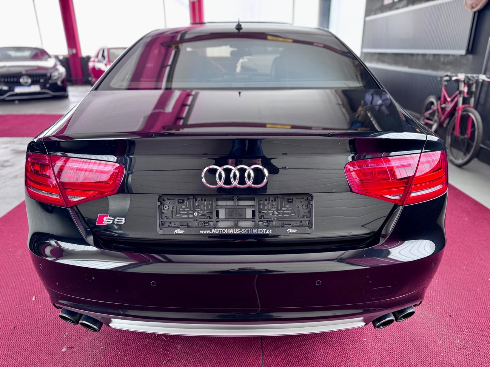 AUDI S8 - 4.0 - 519 ch - CARNET ENTRETIEN - CERAMIQUE AV AR