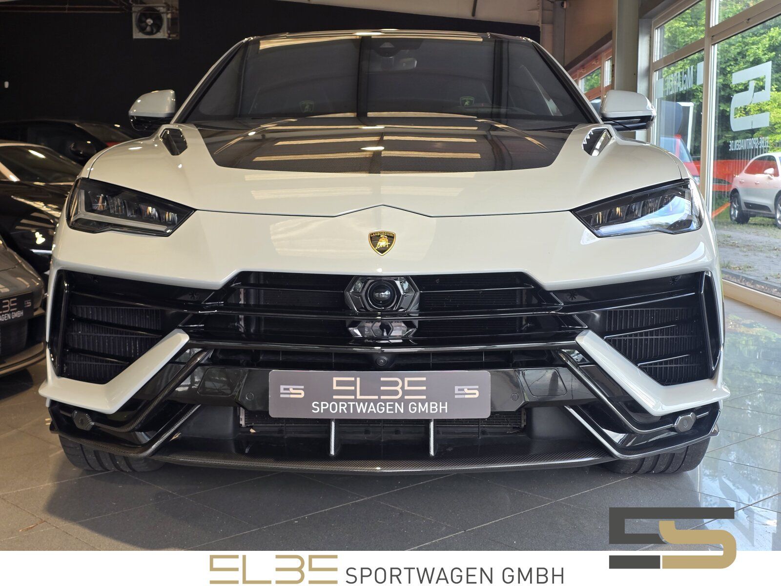 Lamborghini Urus PERFORMANTE FULL CARBON Akrapovic B&O foto 3