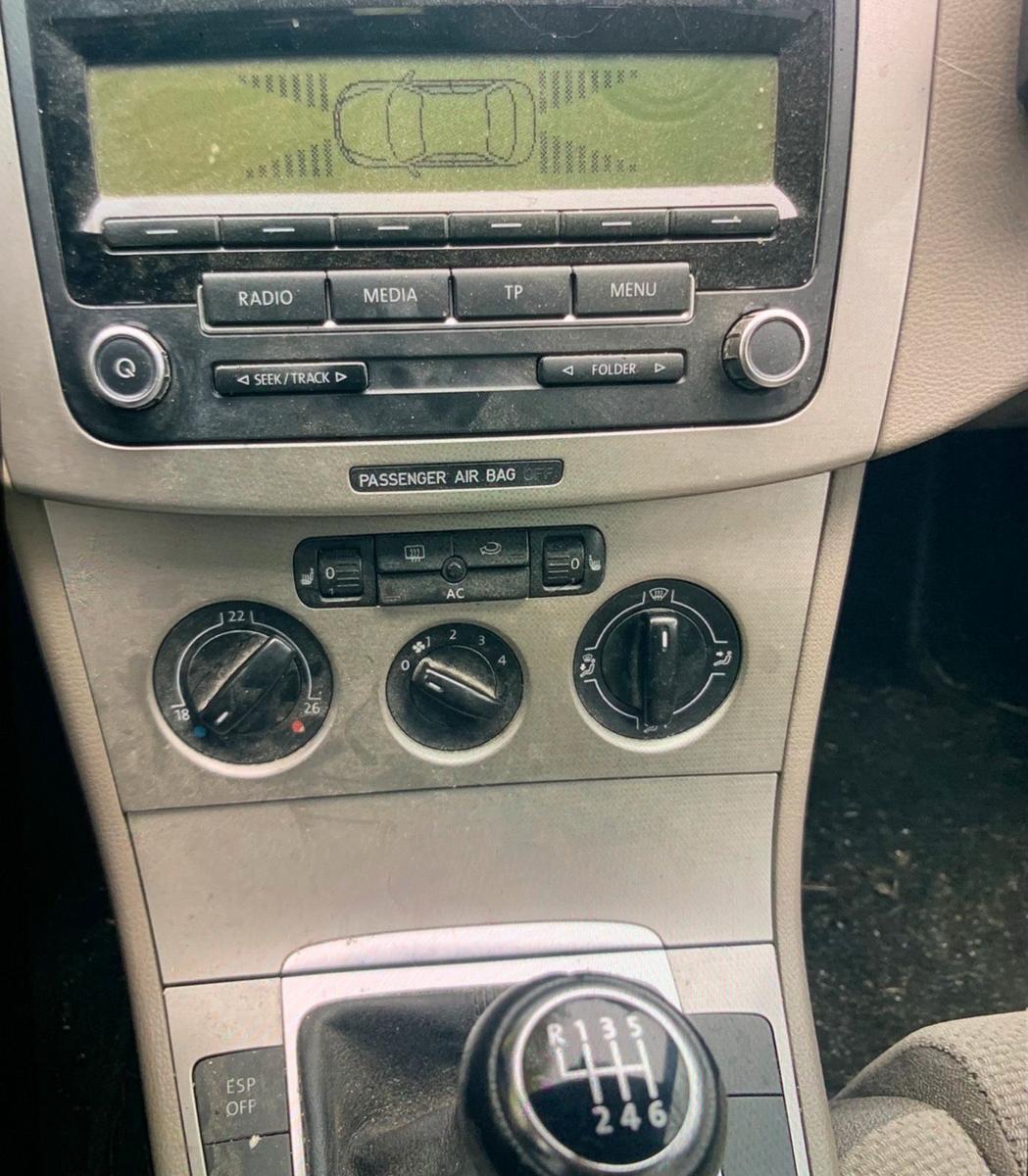 Volkswagen  2010 — photo 7