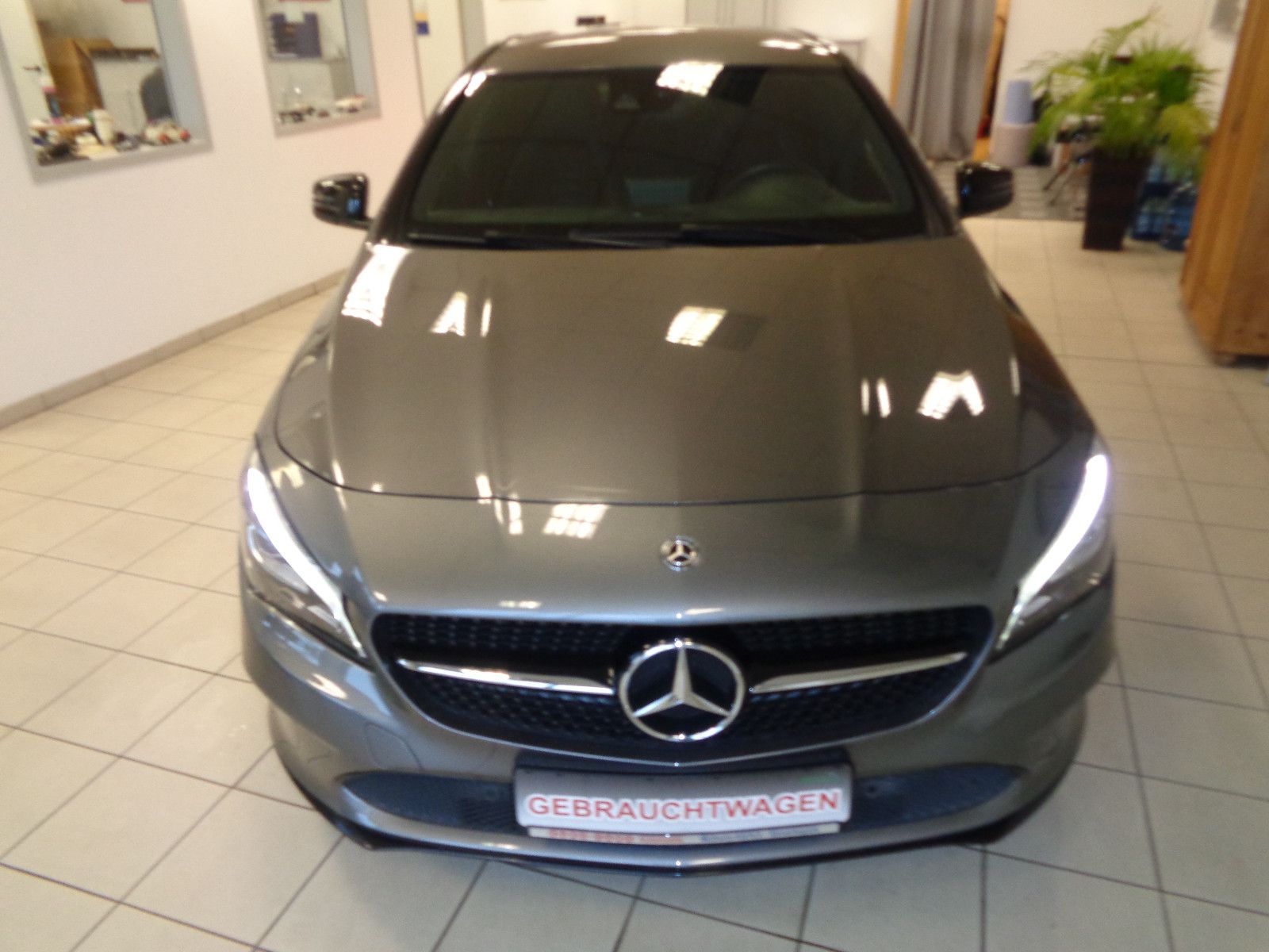 Fahrzeugabbildung Mercedes-Benz CLA 220 /NAVI/KLIMA/AHK / PDC