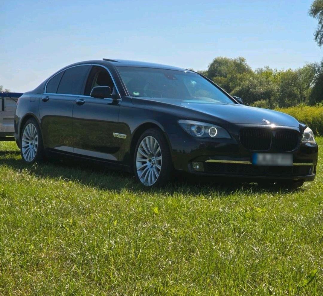 BMW 740