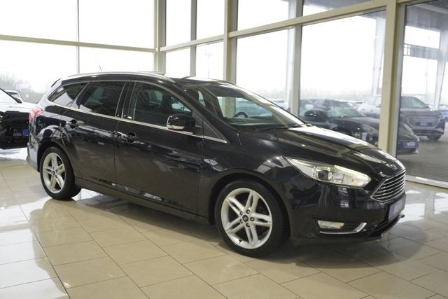 Ford Focus Titanium 1,0 125PS BI-Xenon/Navi/Winterp.