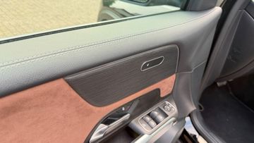 Mercedes GLB 200 - 4