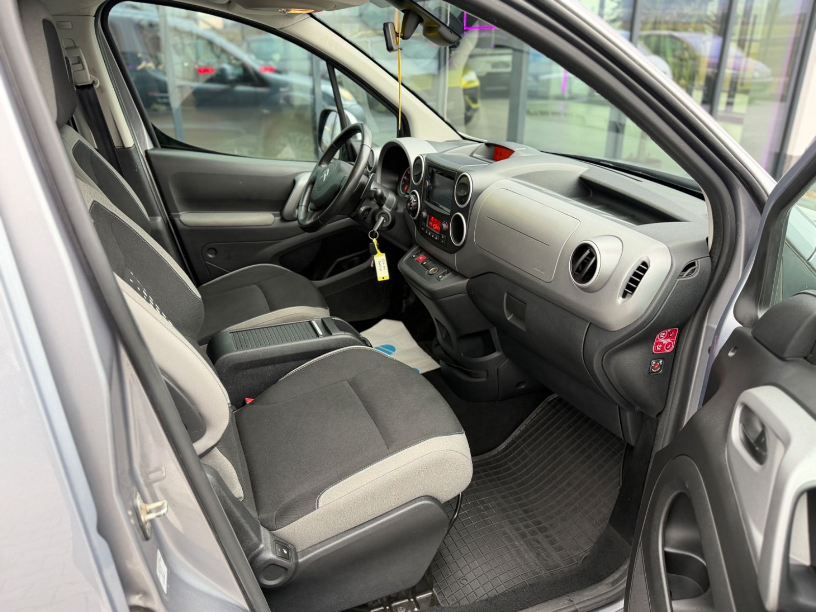 Berlingo Selection 1.6 Blue-HDI Autom.