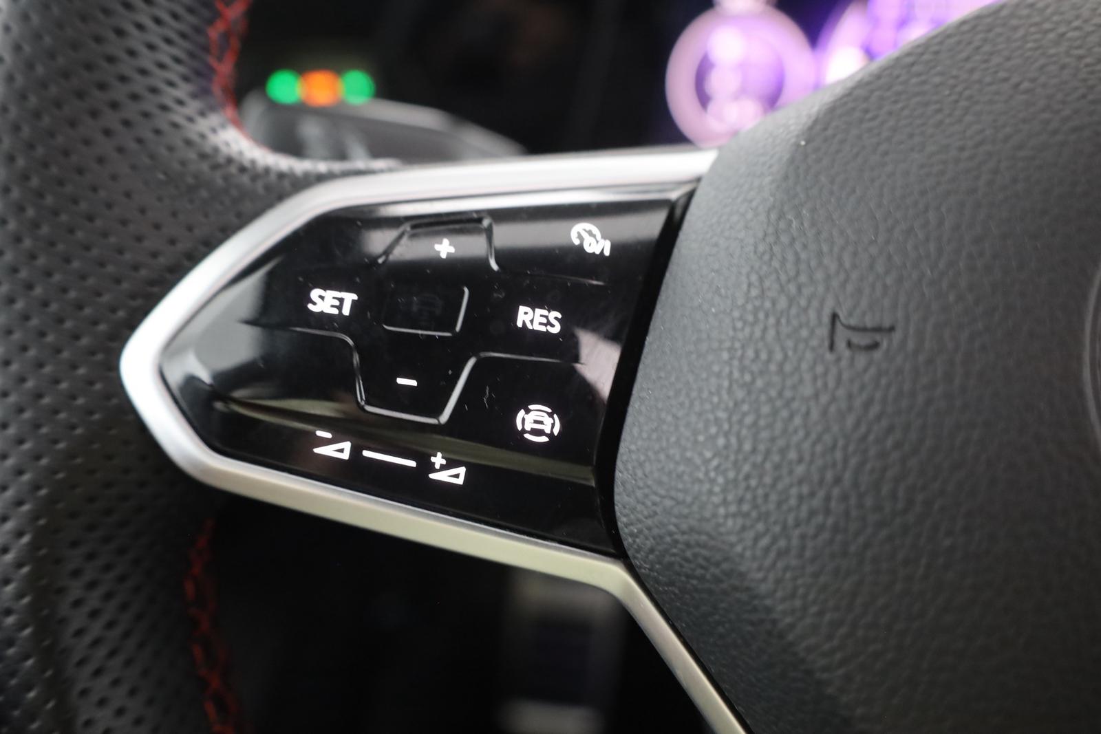 Volkswagen Golf VIII 2.0 TSI GTI Clubsport LED Navi Pano, миниатюра 16