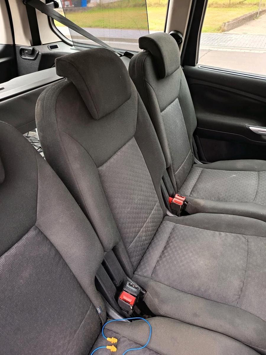 Ford Galaxy 2009 — photo 6