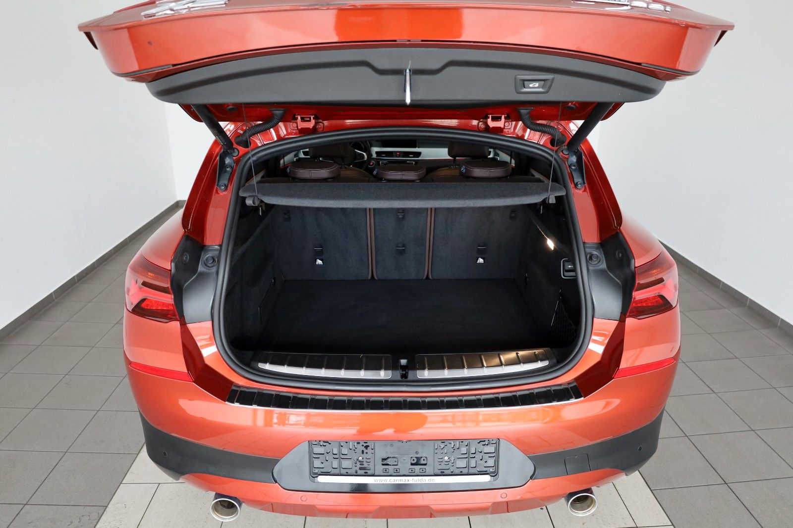 Fahrzeugabbildung BMW X2 sDrive 20 i Advantage Plus,Navi,Kamera,AHK+WR