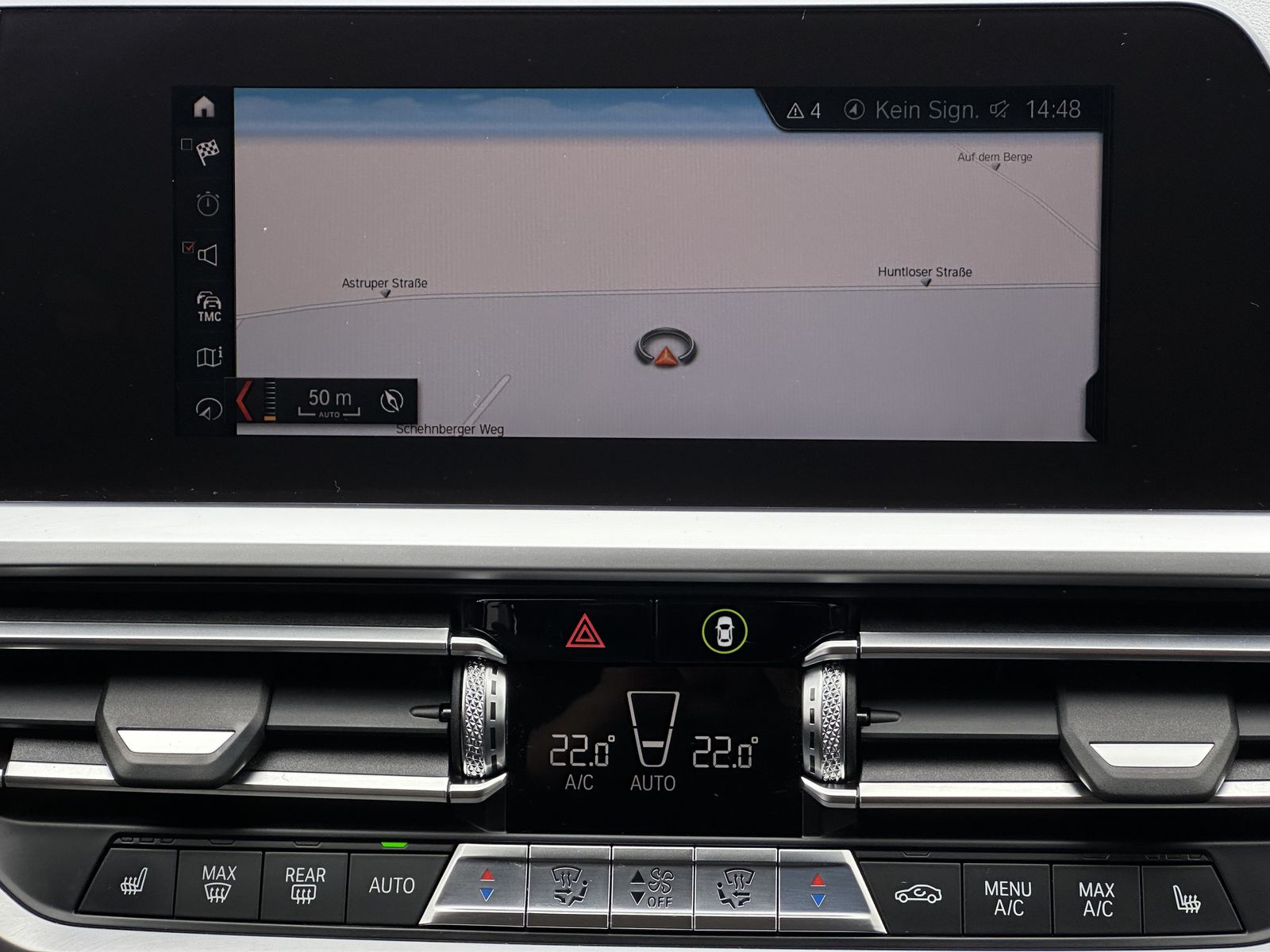 Fahrzeugabbildung BMW 320i Touring Sport-Line NAV+LED+TEMPOMAT+KAMERA