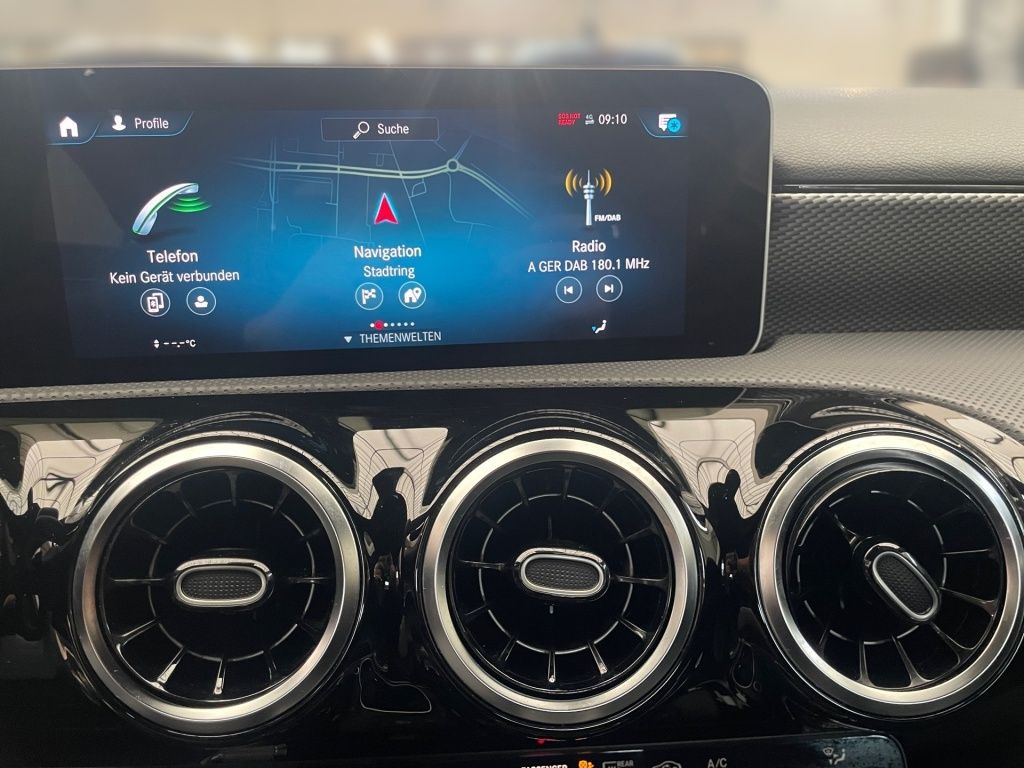 Fahrzeugabbildung Mercedes-Benz A 180 Progressive Navi LED SHZ SpurH ParkAss DAB