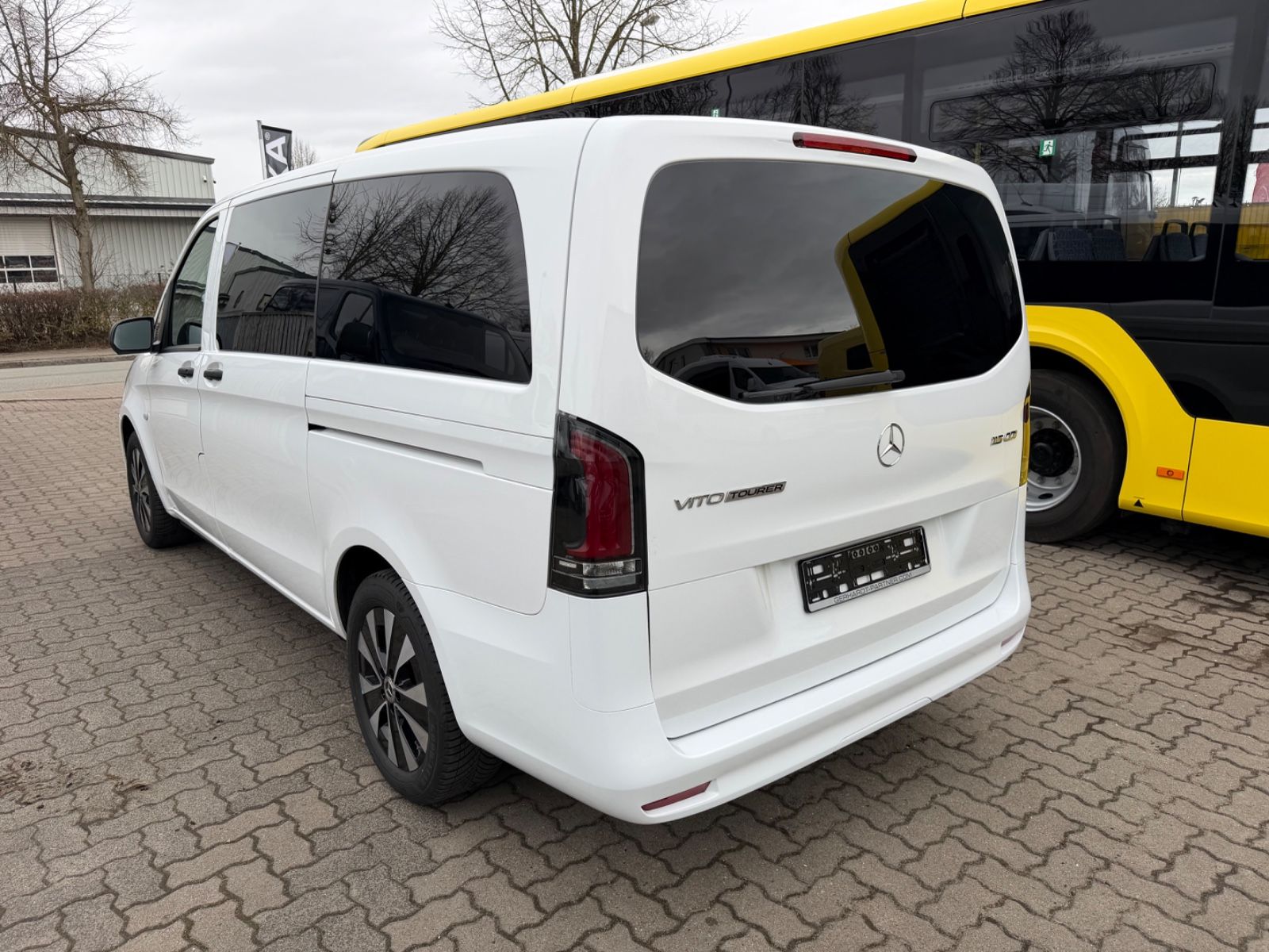 Mercedes-Benz Vito Tourer 116 CDI Pro 8 Sitzer Autom. 2x Klima foto 4