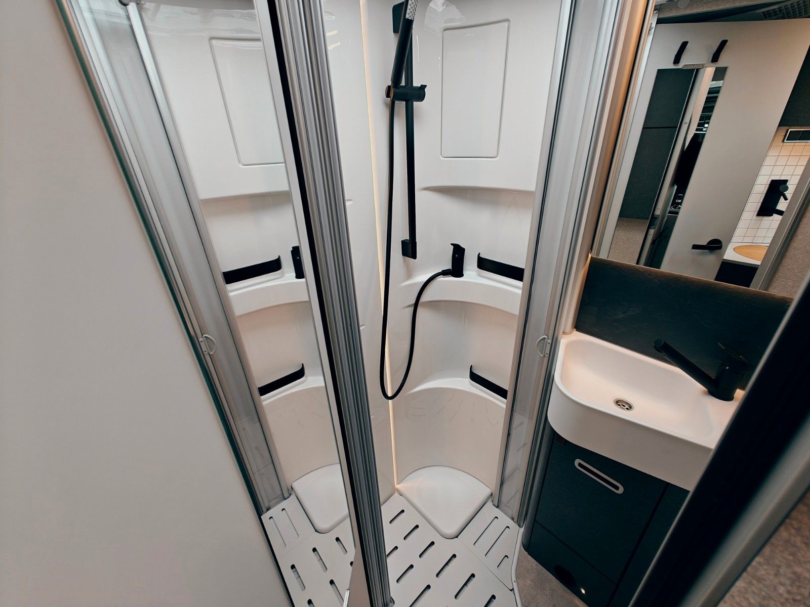 Fahrzeugabbildung HYMER / ERIBA / HYMERCAR ML-T 580 RSX ONE - 2026 - by Palmo