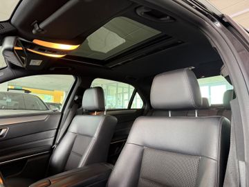 Mercedes E 200 - 11