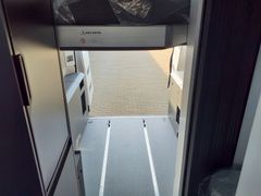 Adria Twin 640 SGX Edition,180 PS, Automatik MJ26