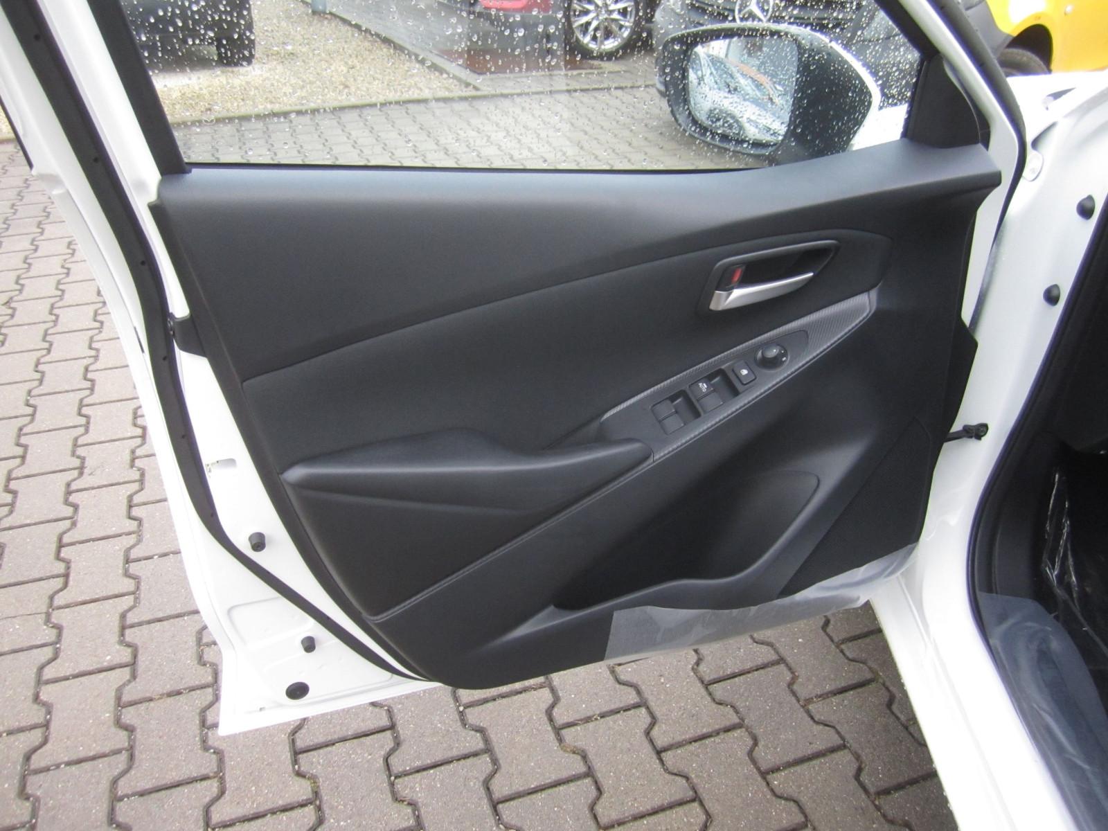 Mazda 2 SKYACTIV 75 Center-Line KLIMA/LED/NAVI/CARPLAY
