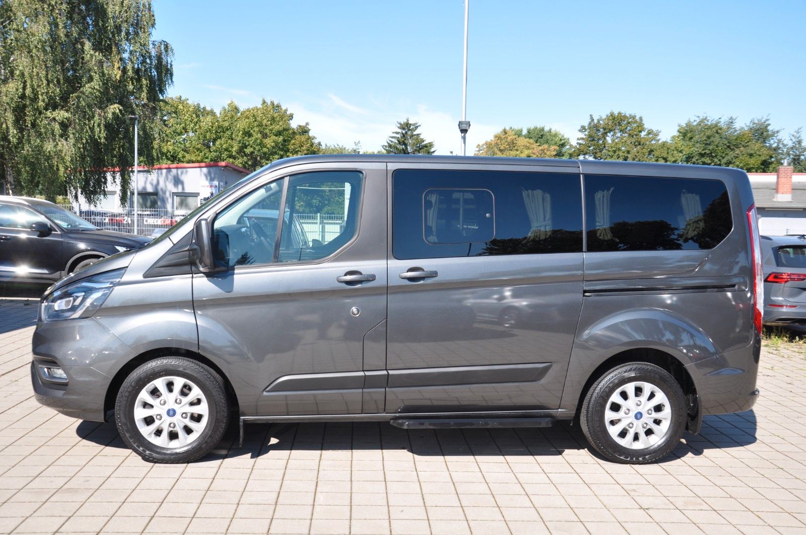 Ford Tourneo Custom L1 EUROLINE Aut BETT-TISCH-STANDH foto 7