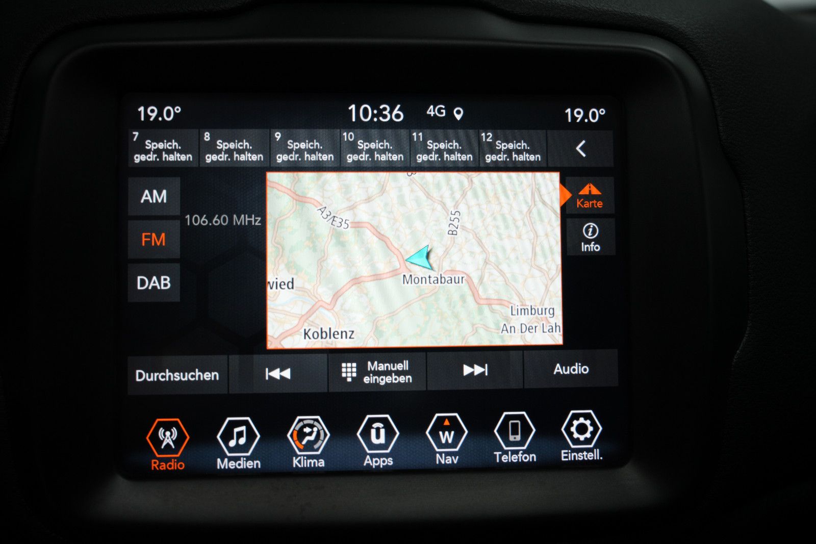Fahrzeugabbildung Jeep Renegade S Plug-In-Hybrid 4xe *Panorama*Navi*SHZ