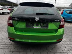 Fahrzeugabbildung Skoda Rapid/Spaceback Ambition Panorama BIXENON CARPLA
