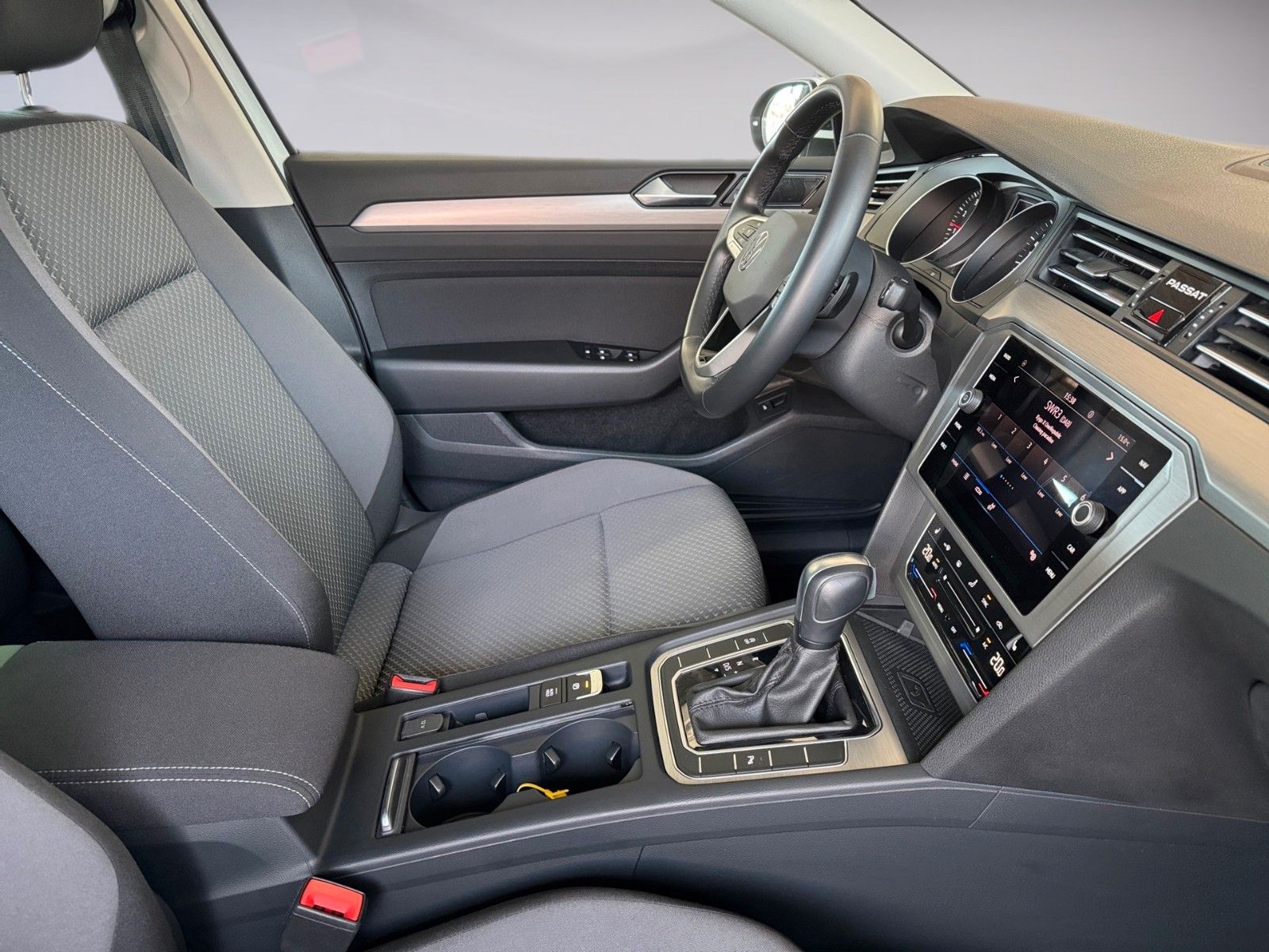 Fahrzeugabbildung Volkswagen Passat Variant 1.5 TSI