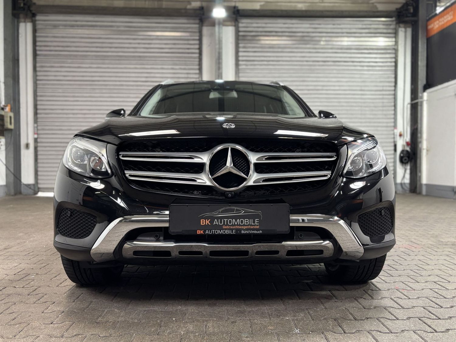 Fahrzeugabbildung Mercedes-Benz GLC 250 d AMG 4Matic#LED#Spur#360°#Alcantara
