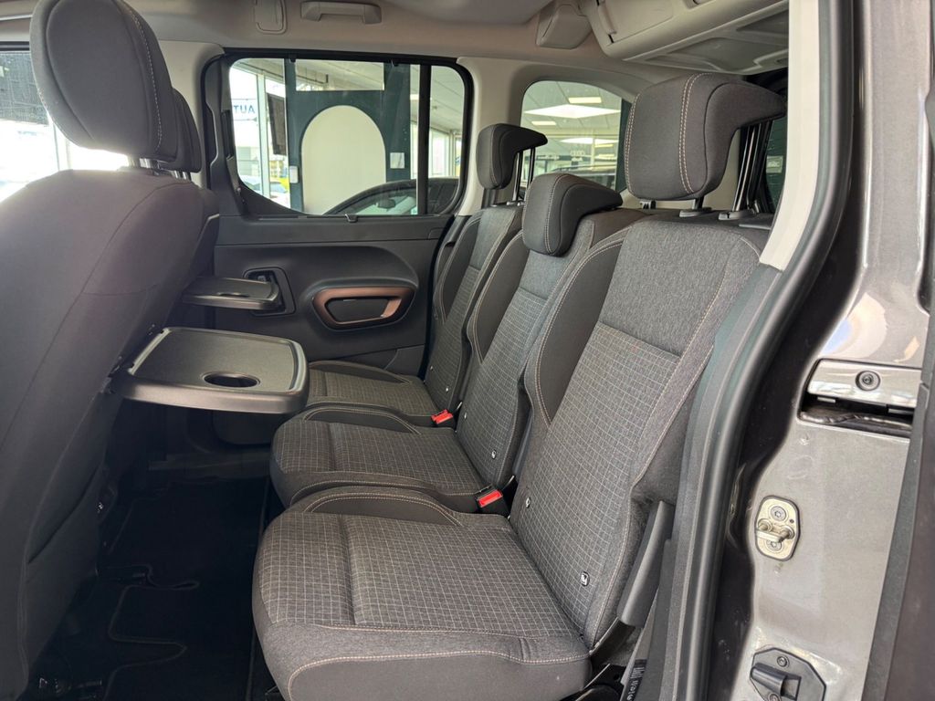 PEUGEOT Rifter 1.5 BlueHDi GT/2.HAND/PANO/CAM/NAVI/SHZ! PEUGEOT Rifter 1.5 BlueHDi GT/2.HAND/PANO/CAM/NAVI/SHZ!