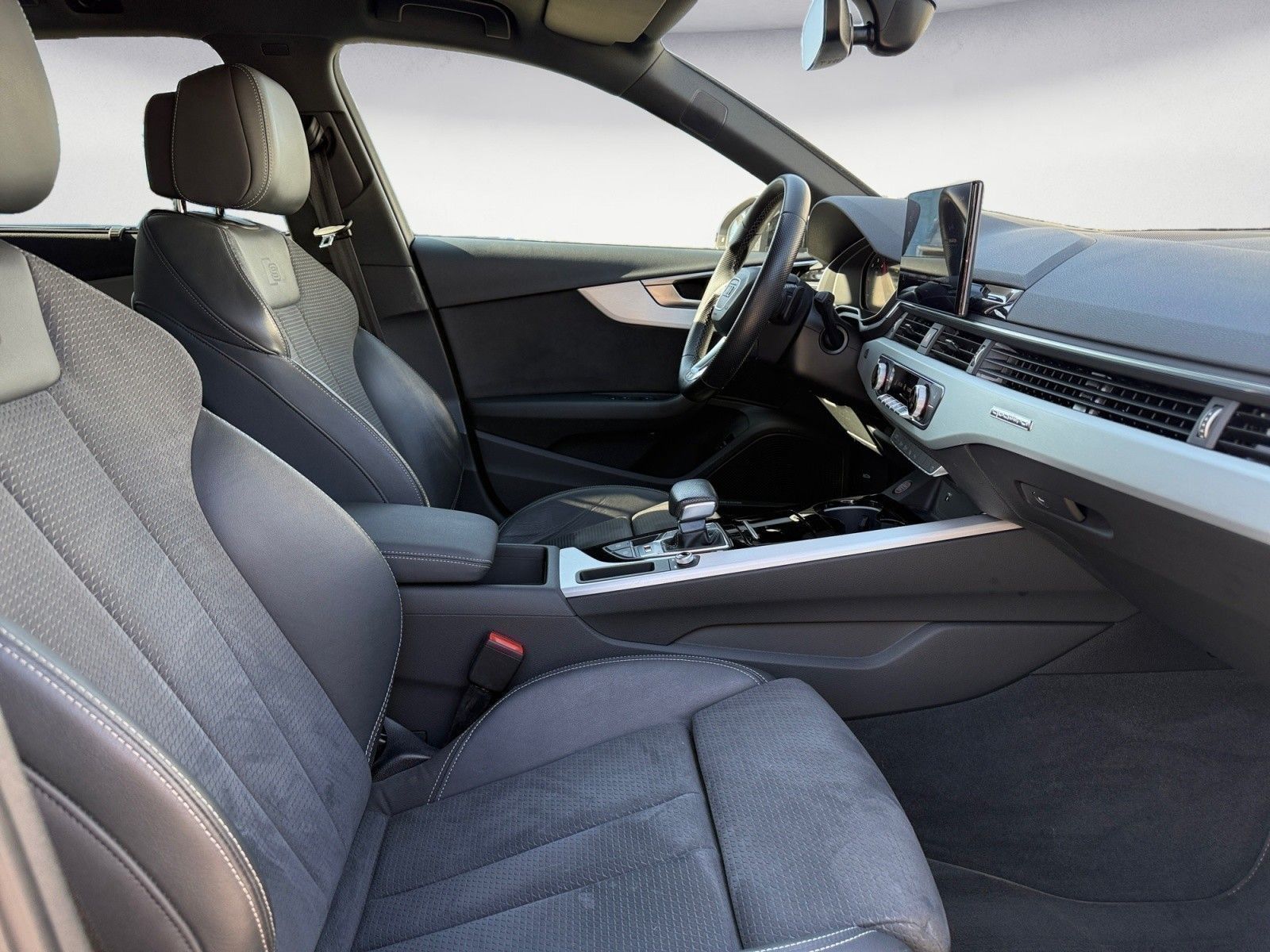 Audi S4 - Bild 9