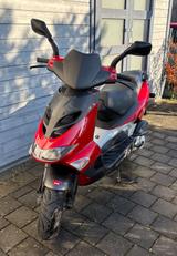 Aprilia SR Sport Pro - APRILIA ROLLER
