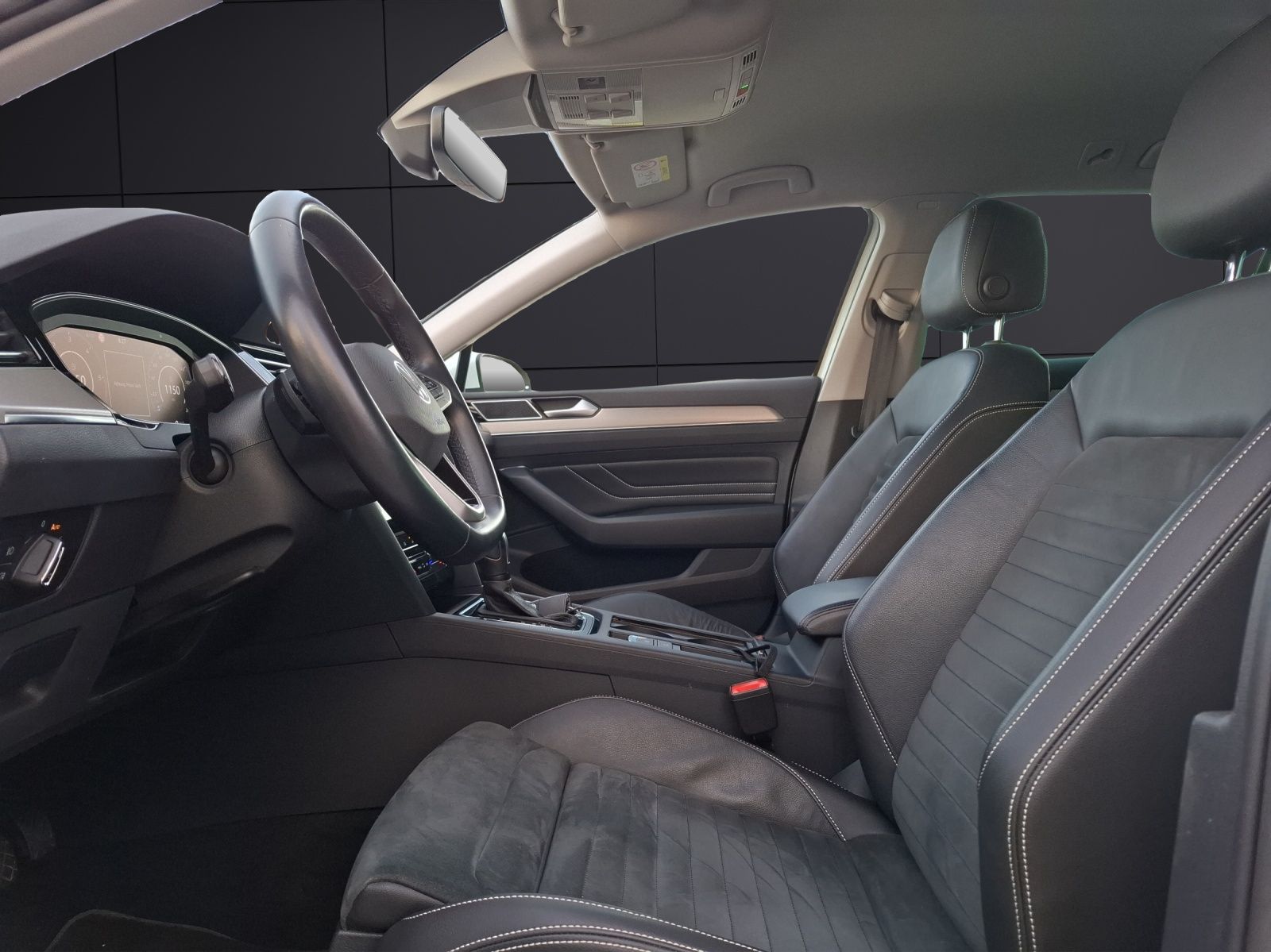 Fahrzeugabbildung Volkswagen Passat Variant TDI Elegance DSG Matrix Navi AID