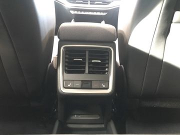 Skoda Enyaq 60*AHZV*PDC*CAM*NAVI*ACC*4xSHZ*MATRIX