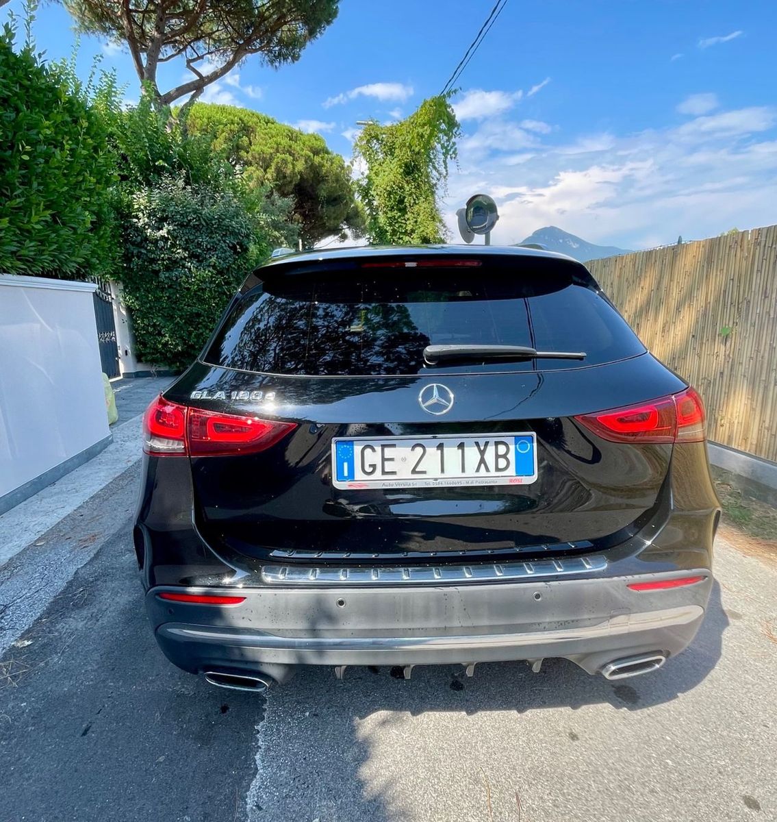 Mercedes-Benz Mercedes-benz GLA 180 d Automatic Executive imagem 3