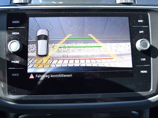 Tiguan 2.0 TDI 4Motion DSG Elegance AHK/MATRIX/1