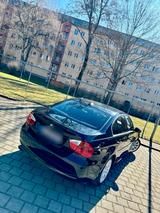 BMW 325, E 90 - BMW 325 in Dresden